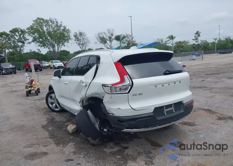2020 Volvo Xc40 T4 Momentum from USA, damaged, VIN YV4AC2HK6L2344841